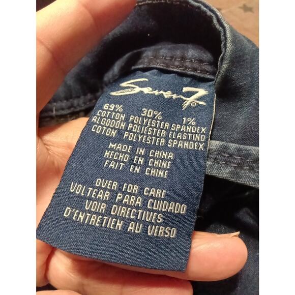 Seven7 Women's Blue Jeans Rocker Slim Size 14 Dark Wash Low Rise Boot Cut - Picture 10 of 11